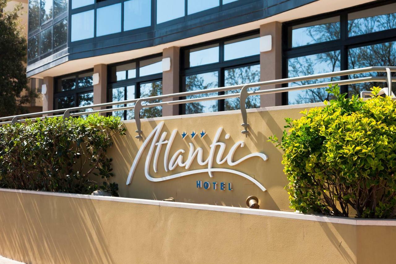 Hotel Atlantic Vista Mare Pesaro Ngoại thất bức ảnh