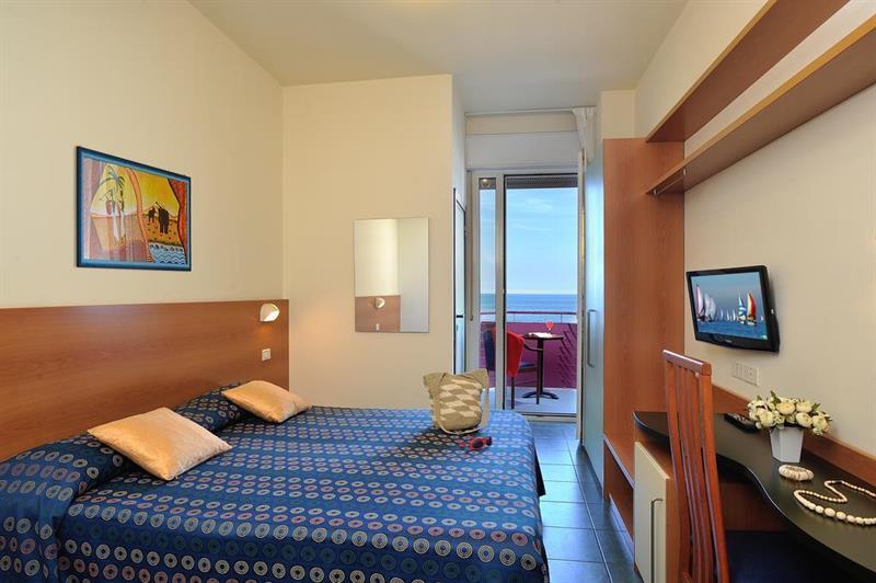 Hotel Atlantic Vista Mare Pesaro Ngoại thất bức ảnh